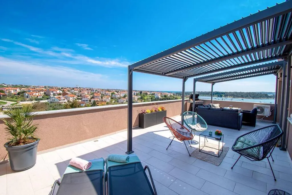 Apartments Megy Mit Meerblick In Medulin,Istrien