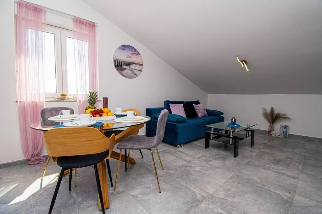 Apartments Megy Mit Meerblick In Medulin,Istrien 0*, Medulin