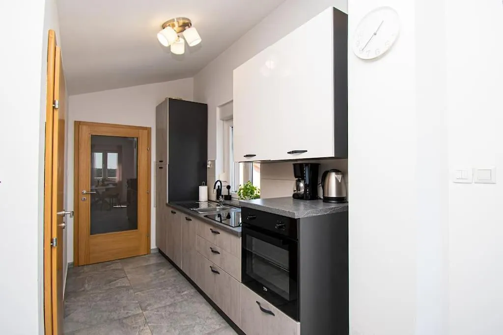 Apartments Megy Mit Meerblick In Medulin,Istrien  Medulin