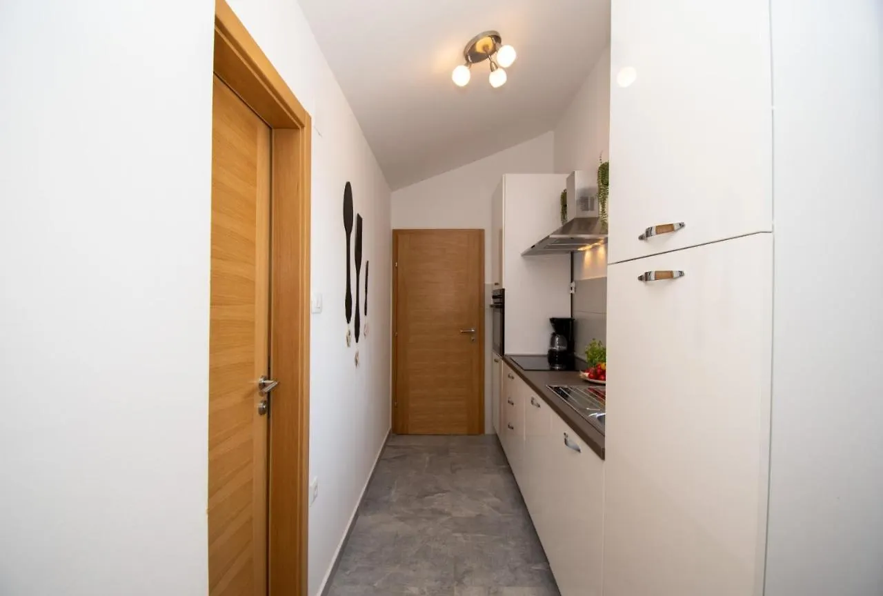 Apartments Megy Mit Meerblick In Medulin,Istrien Croatia